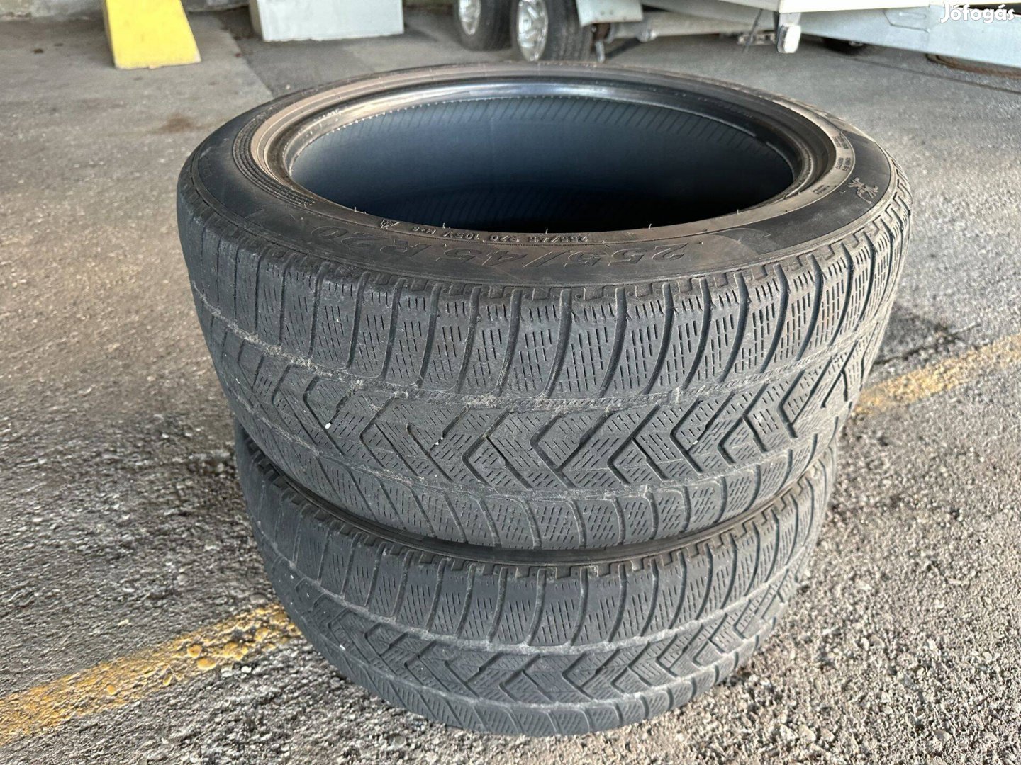 255/45R20 105V Pirelli téli gumi Tesla Model X [2db]